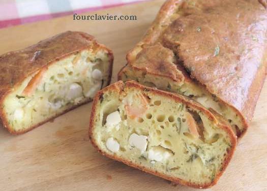 Cake au saumon fumé et feta