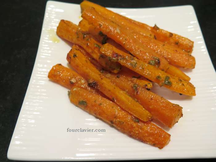 Frites de carottes cuites au four. Ail et parmesan.