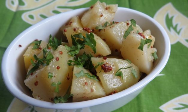 Salade de pommes de terre, vinaigrette miel moutarde