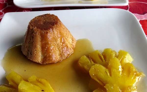 Gateau de Savoie et ananas caramélisé