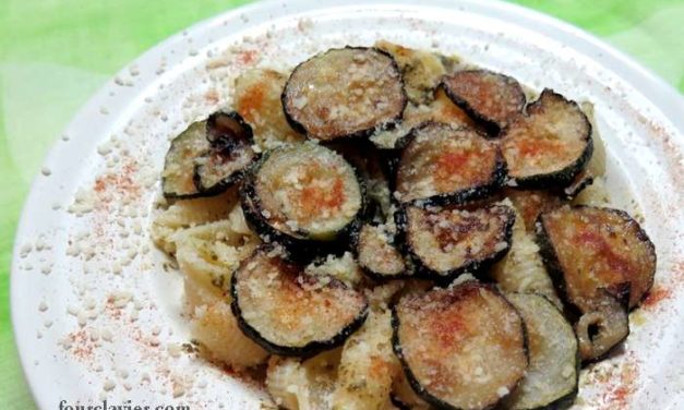 Pâtes aux courgettes, pistou et parmesan