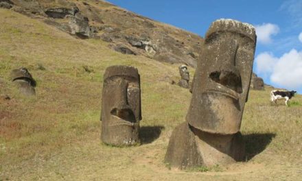 Les Moai de Rapa Nui, le site de Rano Raraku