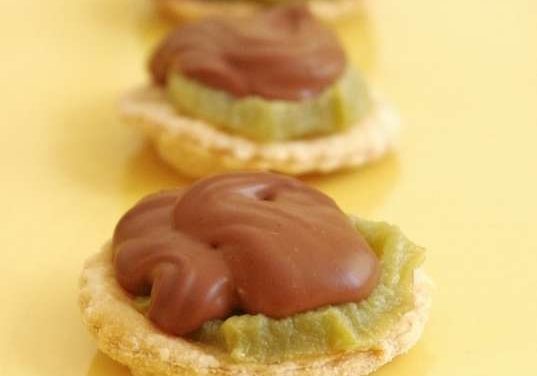 Mini-tartelettes aux fruits et ganache de chocolat